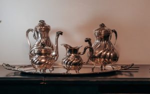 Art. History. Experience. – Eleganța Camerei de Black Jack în Bucureștiul Interbelic